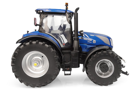 Universal hobbies New Holland T7.300 "BLUE POWER" 1:32